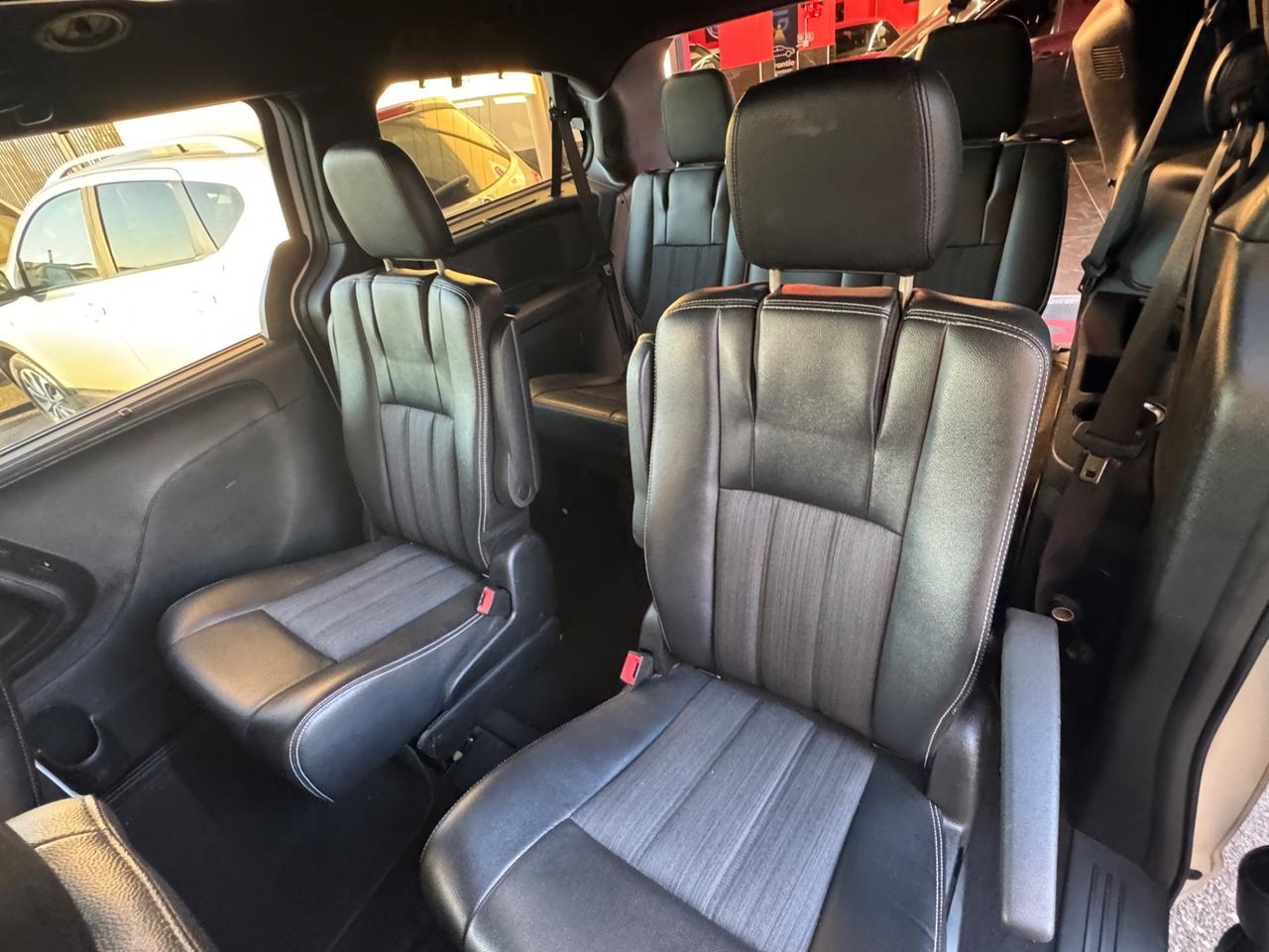 Lancia Voyager 2.8 Turbodiesel Platinum 177 CV