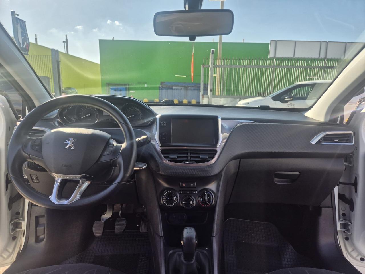 Peugeot 2008 PureTech 82 Allure