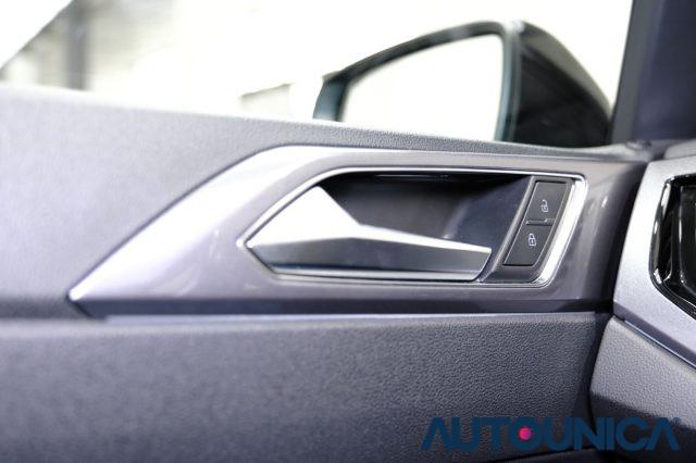 VOLKSWAGEN Polo 1.0 TSI DSG STYLE NEOPATENTATI
