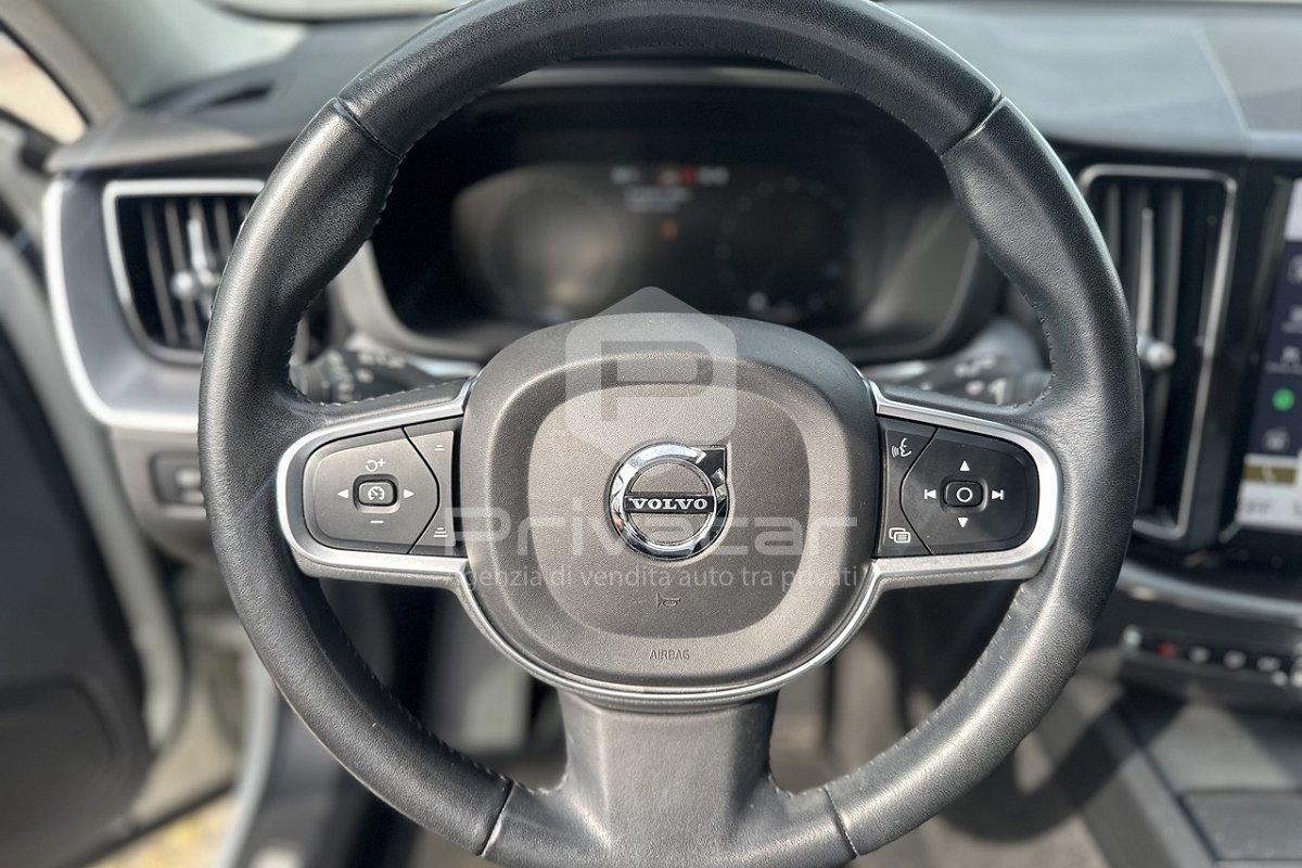 VOLVO XC60 D4 AWD Geartronic Momentum