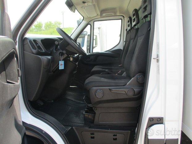 Iveco Daily 35C15 3000 150CVE6 GANCIERE CARNE APPE