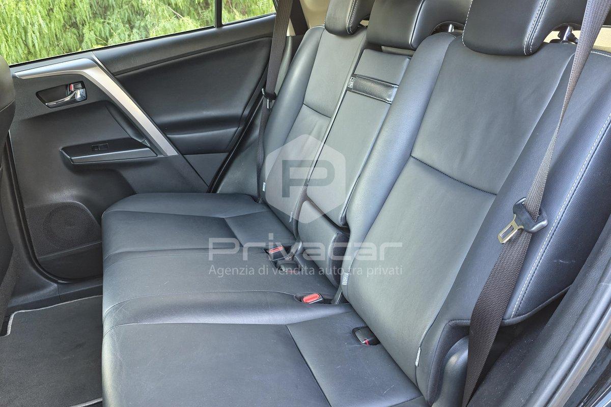 TOYOTA RAV4 2.5 Hybrid 4WD Lounge