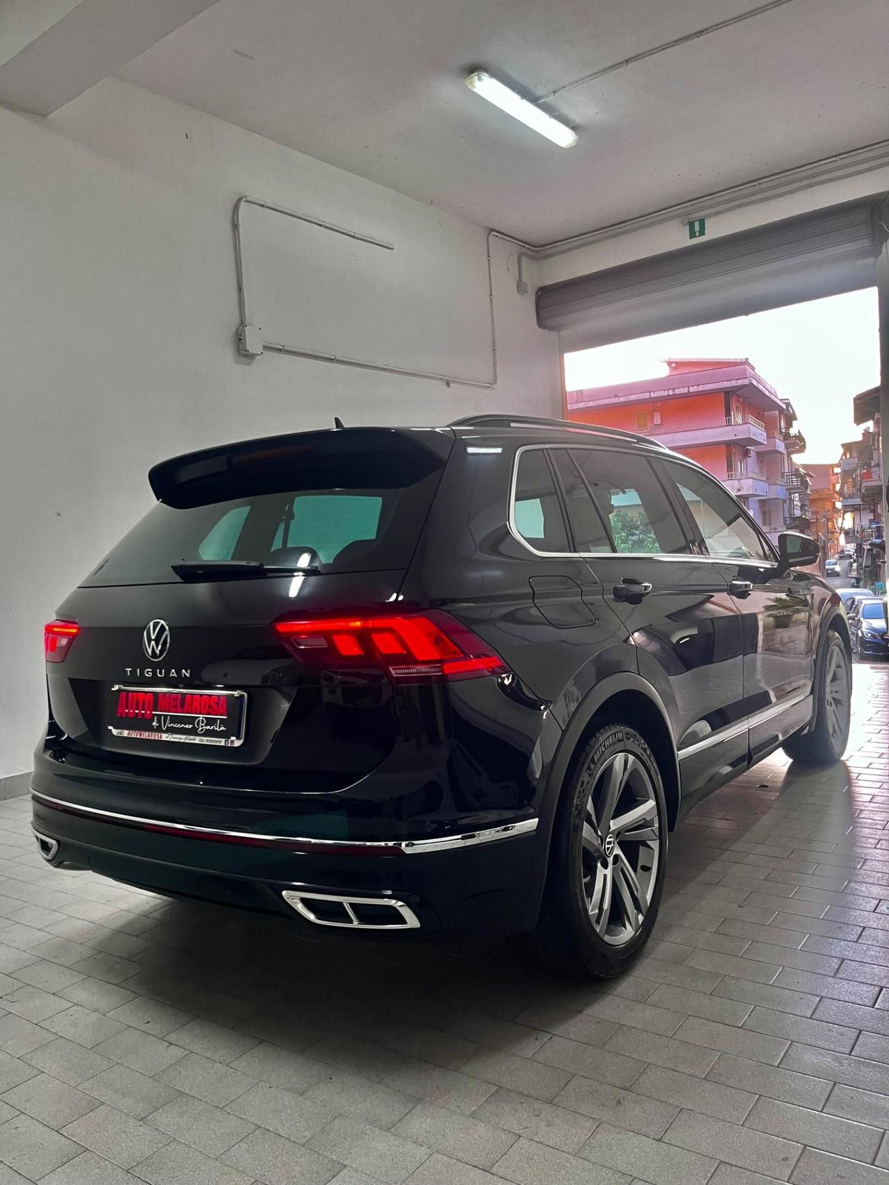 Volkswagen Tiguan 2.0 TDI 150 CV SCR DSG R-Line
