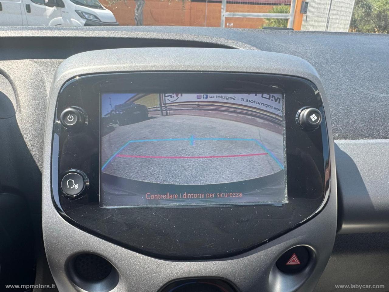 TOYOTA AYGO CONNECT 5P. AUTOMATICA 1.0 72CV