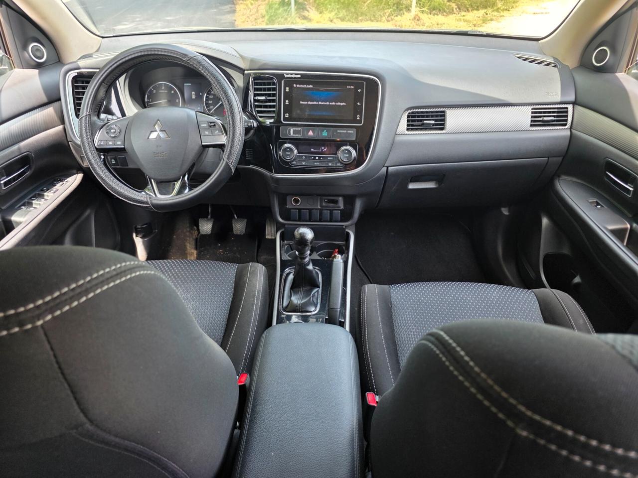 Mitsubishi Outlander 2.2 DI-D 4WD Instyle 7p."AUTOCARRO 4 POSTI"