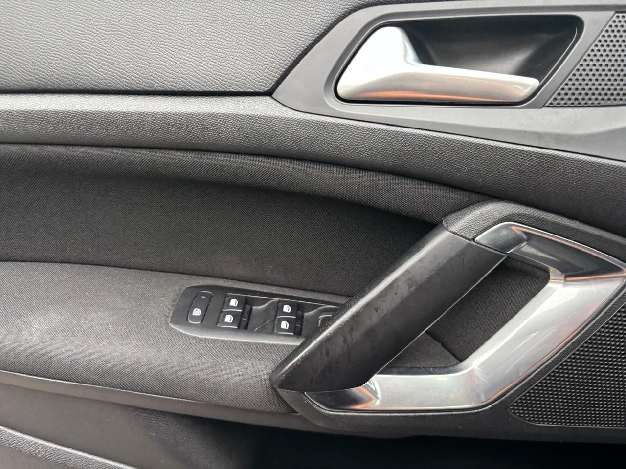 Peugeot 308 BlueHDi 120 S&S SW Business