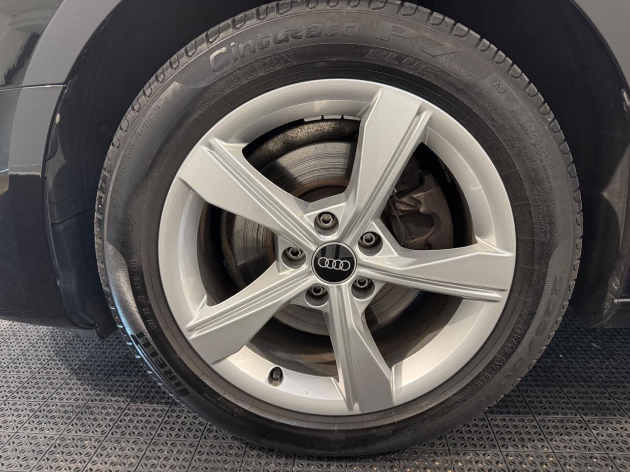 Audi A4 35 TDI/163 CV S tronic Business Advanced