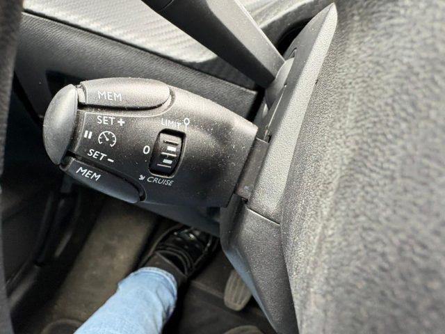 PEUGEOT 208 1.2 PureTech S&S