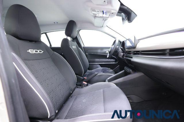 FIAT 600 HYBRID 100 CV DCT MHEV FARI LED