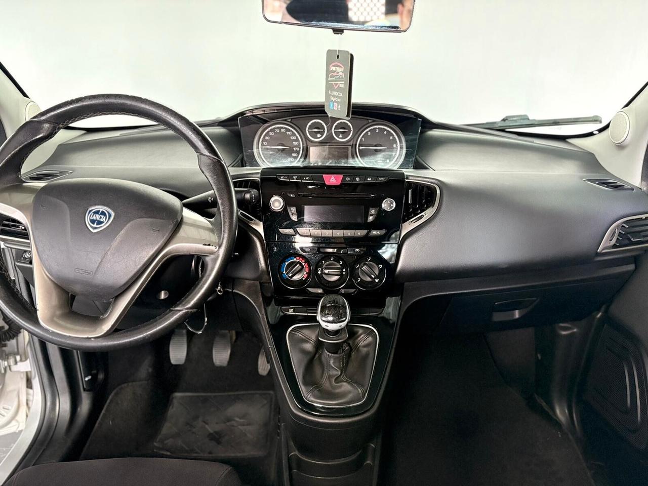 Lancia Ypsilon Gold GPL