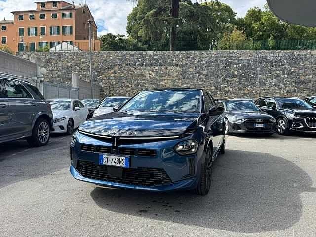 Lancia Ypsilon Hybrid e-DCT Edizione Cassina