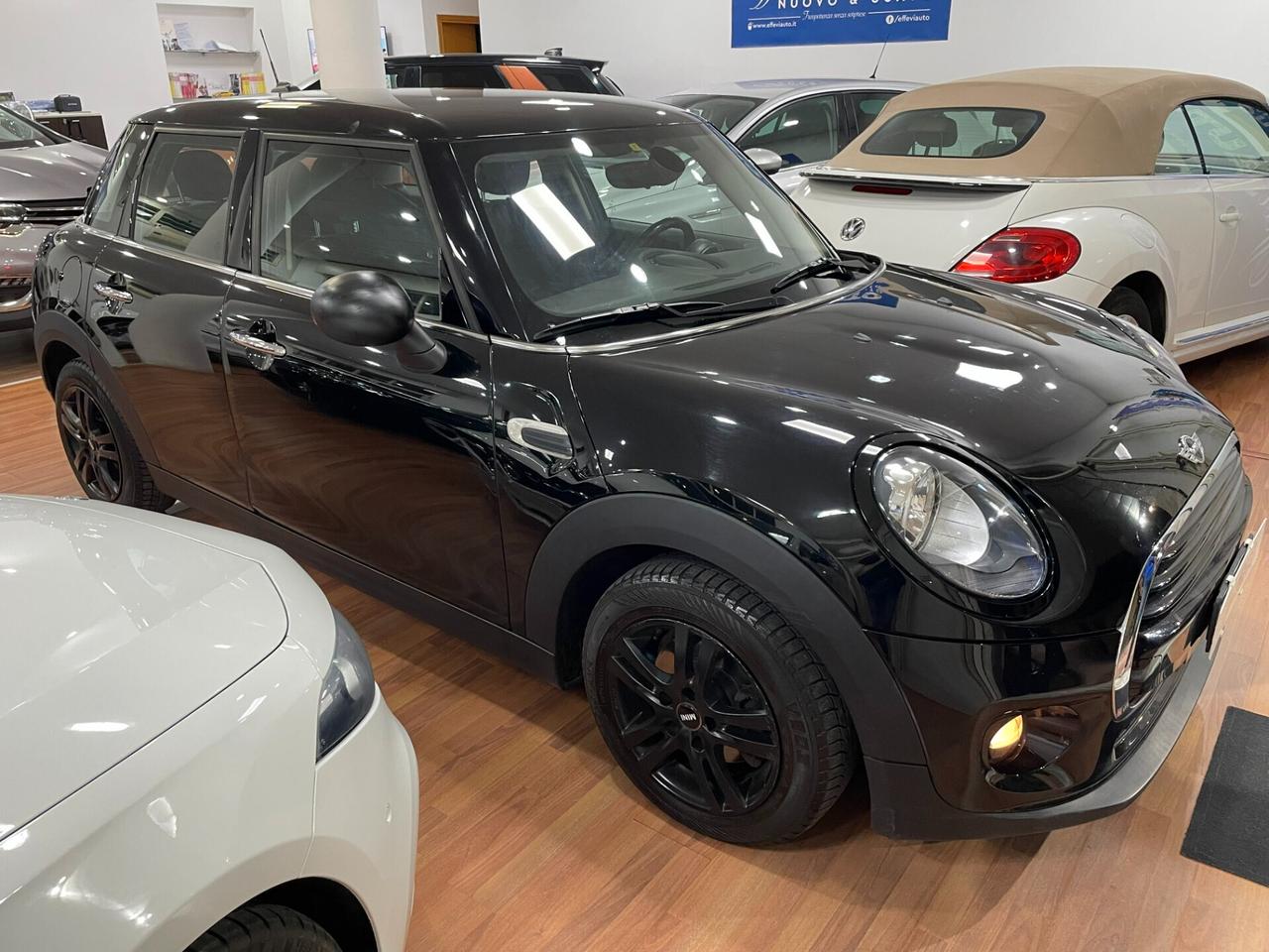 MINI 1.5 COOPER D 5Porte Automatica - 2015