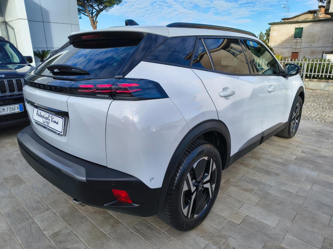 PEUGEOT 2008 BlueHDi 130 S&S EAT8 Allure