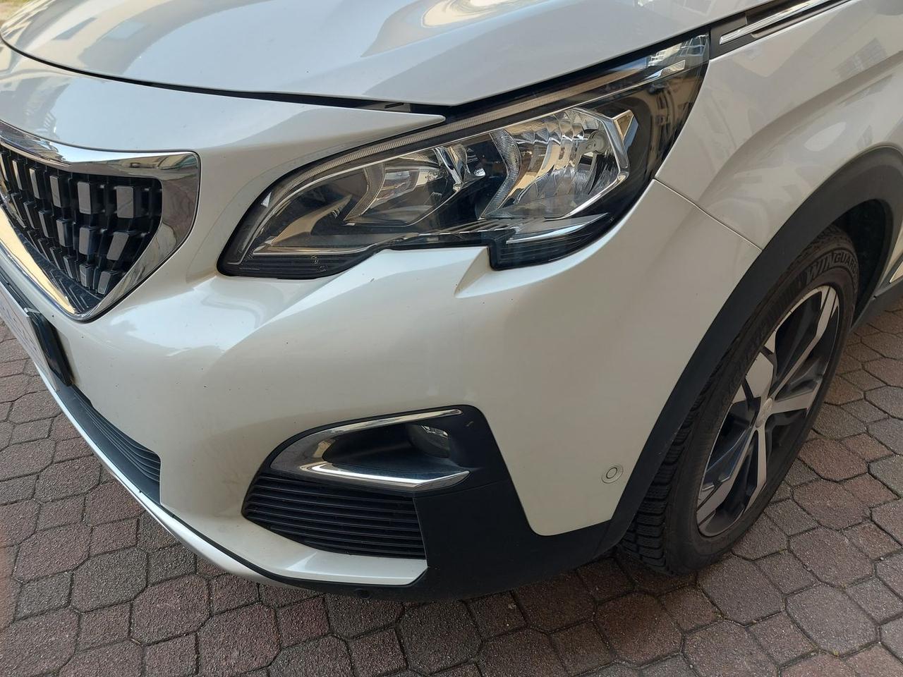 Peugeot 3008 Allure 1.2 PureTech 130