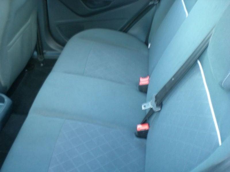 Ford Fiesta 5p 1.4 16v Titanium c/esp Gpl E5