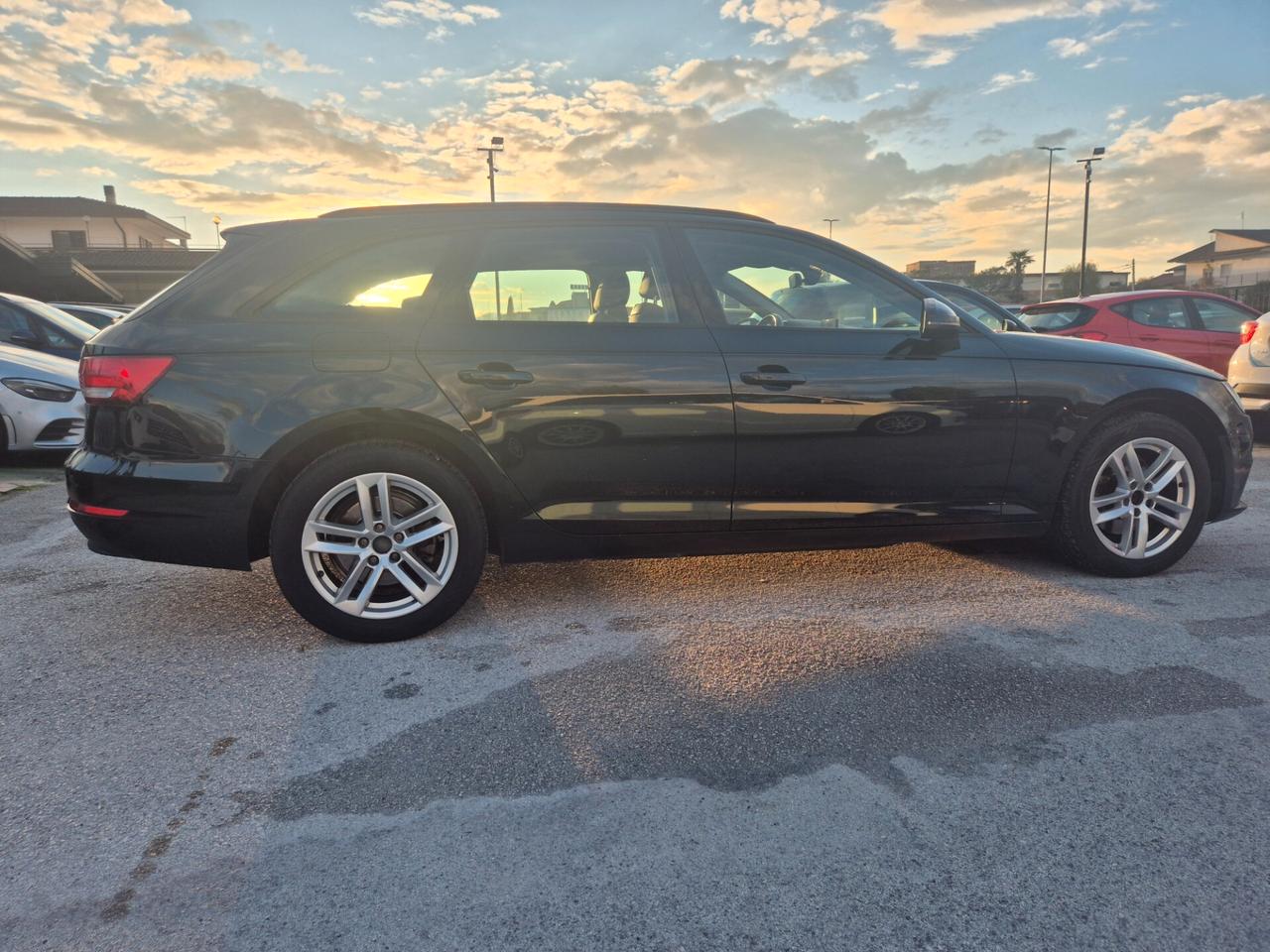 Audi A4 Avant 2.0 TDI 150 CV ultra S tronic Sport