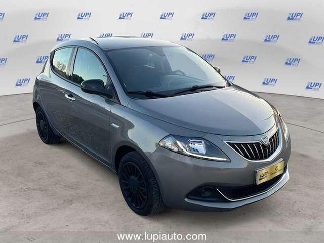 Lancia Ypsilon 1.0 firefly hybrid Gold s&s 70cv