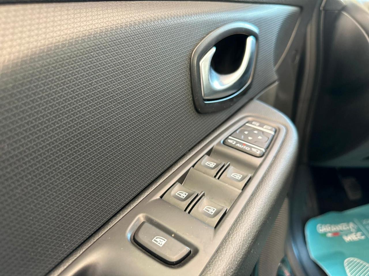 Renault Clio dCi 8V 90 CV 5 porte Moschino Intens Full 2019