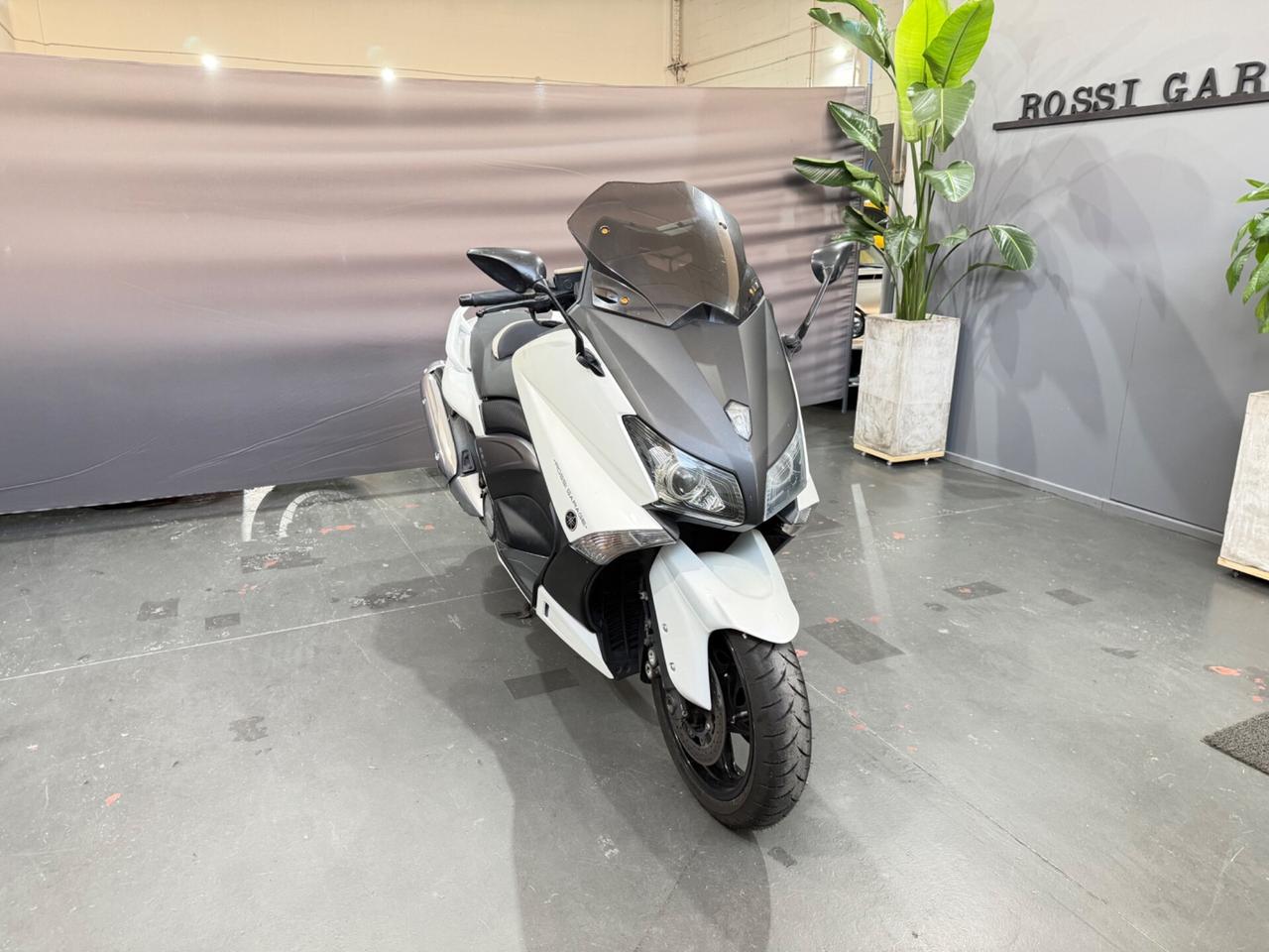 YAMAHA T MAX 530