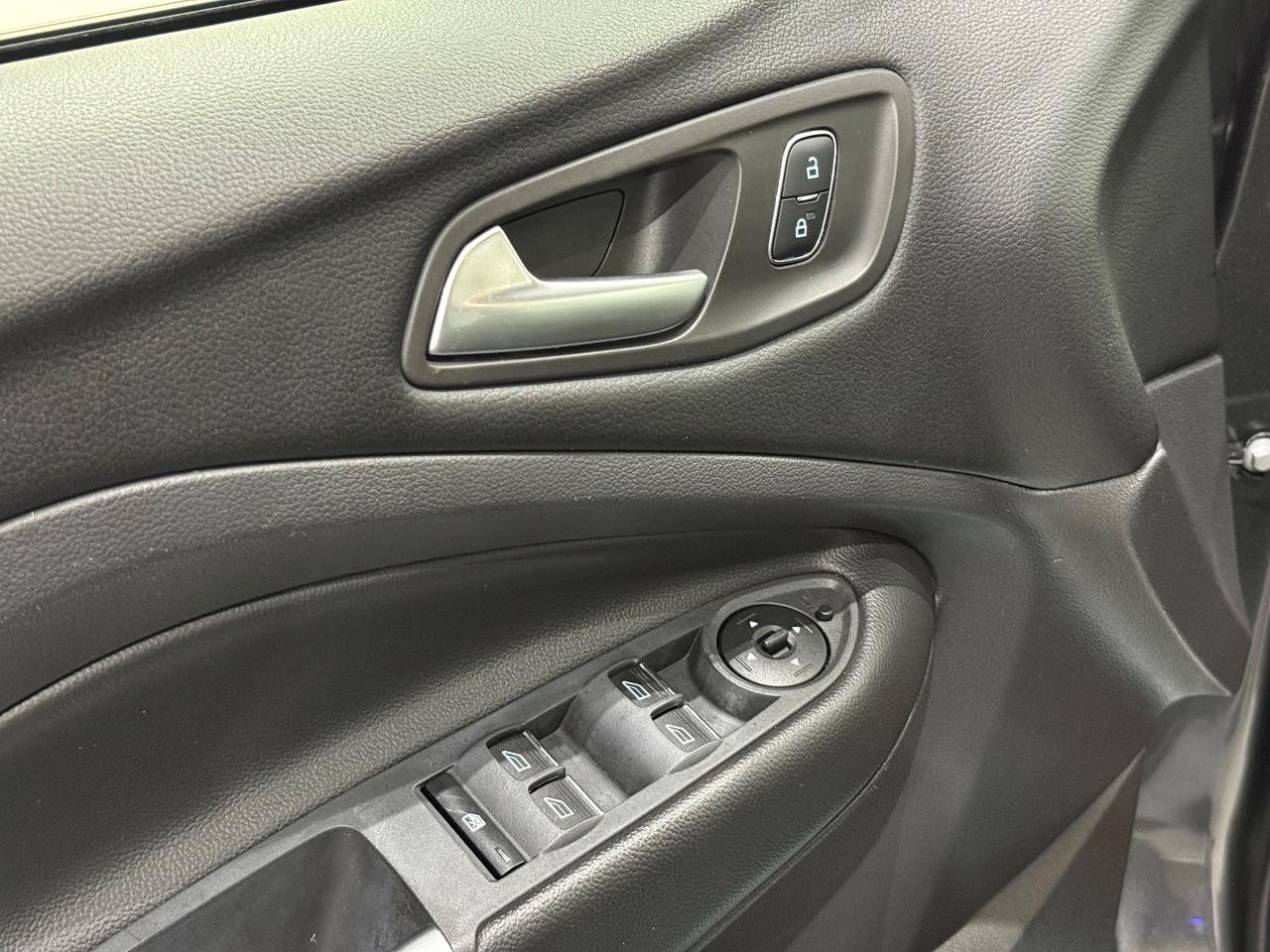 Ford Kuga 1.5 TDCI 120 CV ST-Line