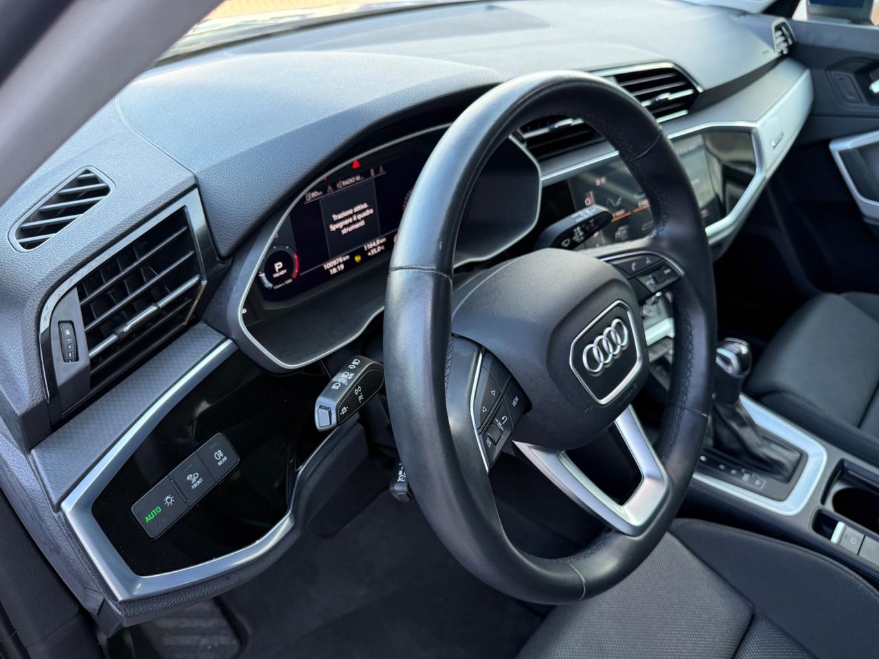 Audi Q3 35 TDI quattro S tronic Business Advanced