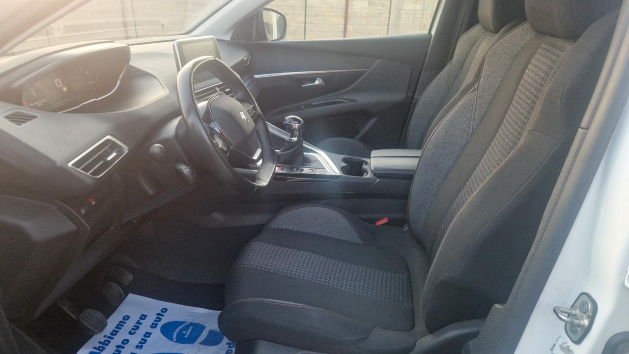 Peugeot 3008 BlueHDi 130 S&S Active Pack