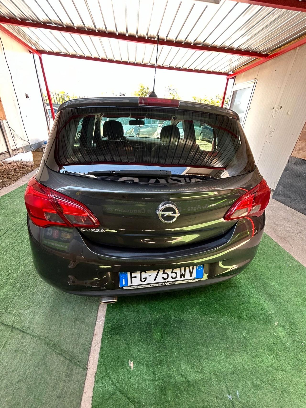 Opel Corsa 1.4 90CV GPL Tech Coupé b-Color