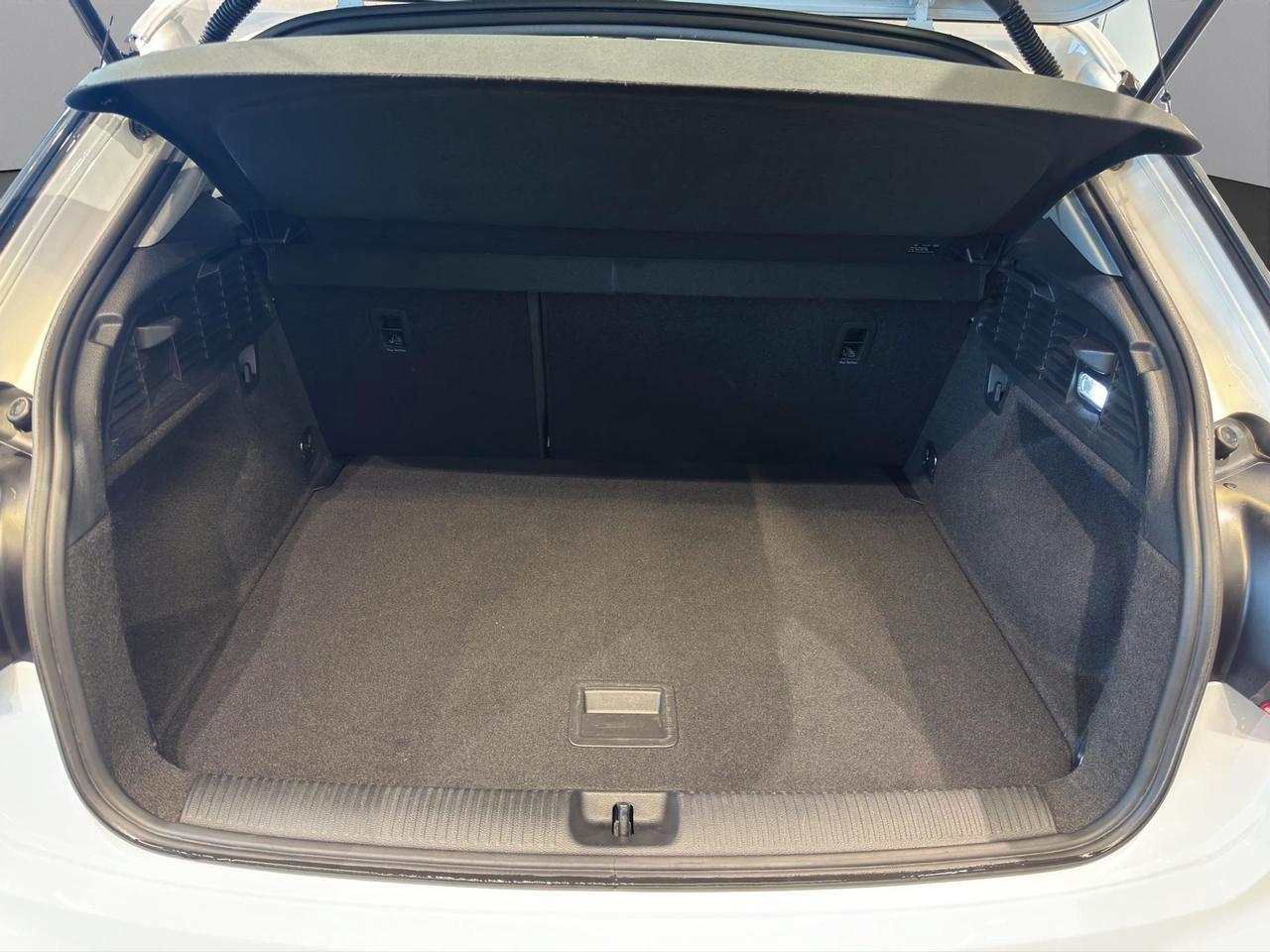Audi Q2 30 2.0 tdi Business s-tronic