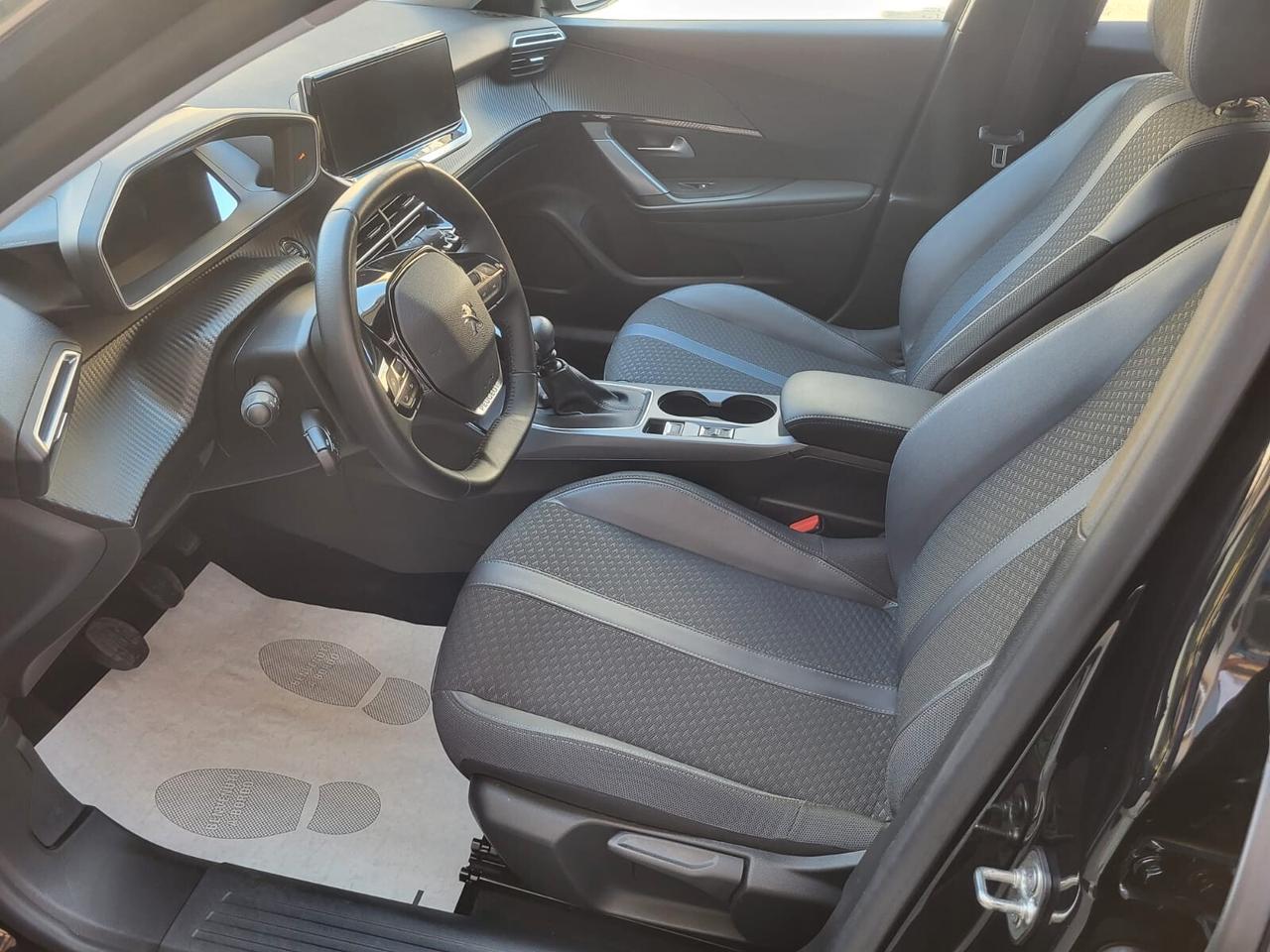 Peugeot 2008 PureTech 100Cv KM 45600+Allure+Cockpit+Retrocamera...
