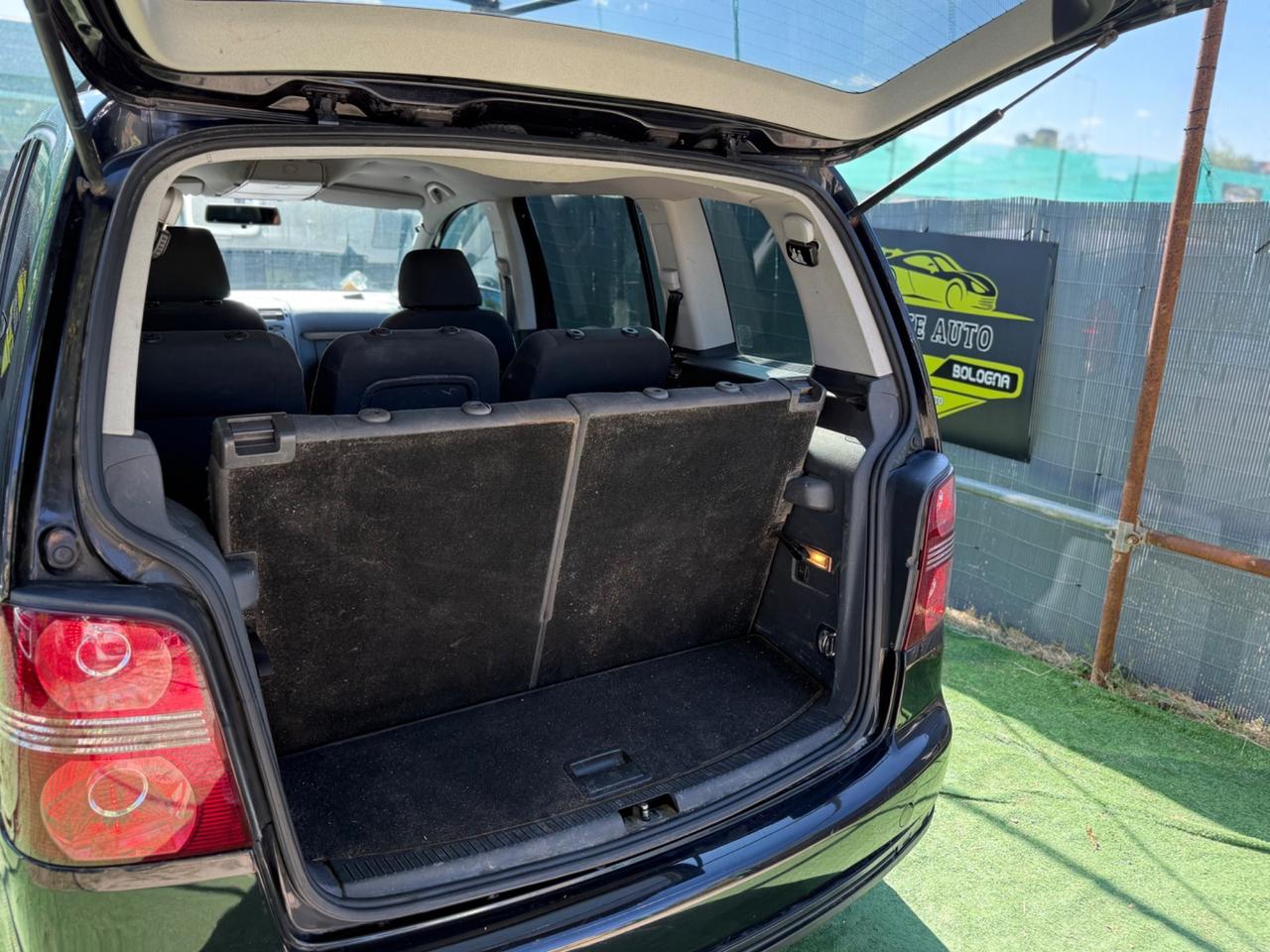 Volkswagen TOURAN 1.4 METANO 7 POSTI HIGHLINE