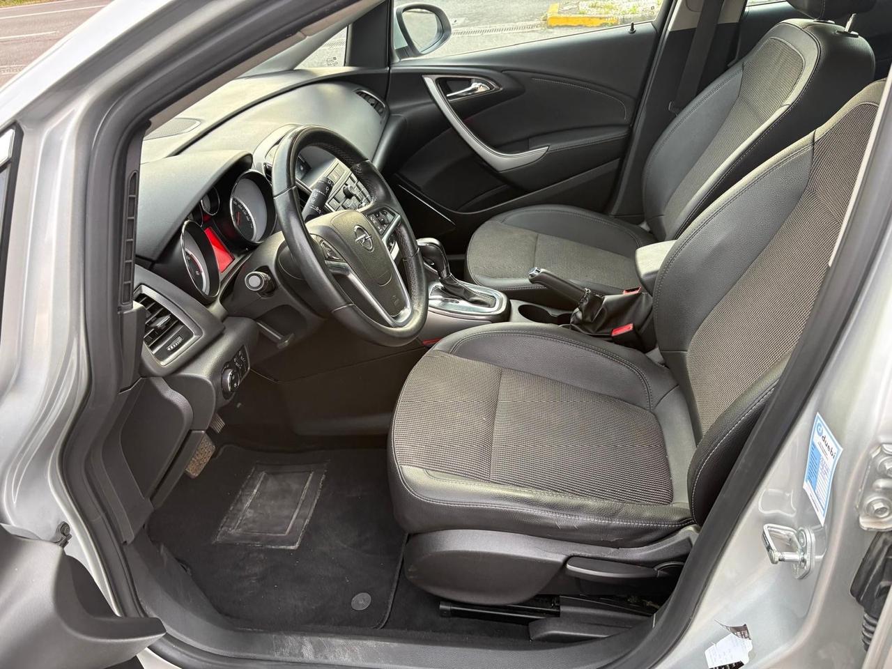 Opel Astra 2.0 CDTI 165CV Sports Tourer Cosmo