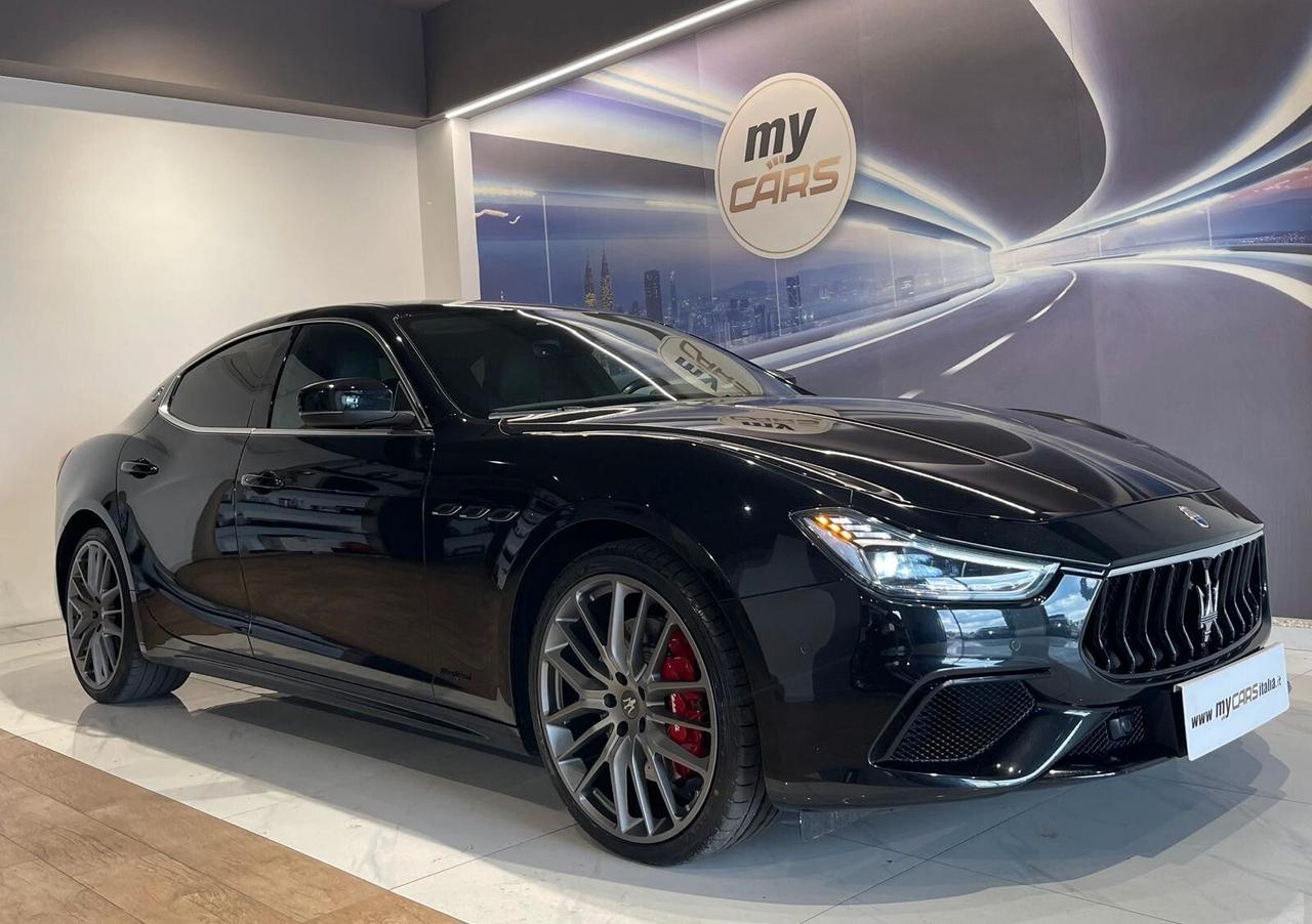 Maserati Ghibli V6 430 CV Q4 Nerissimo Edition