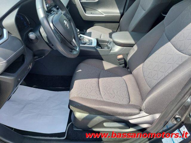 TOYOTA RAV 4 MY23 RAV4 2.5 HV (222CV) E-CVT AWD-i Business