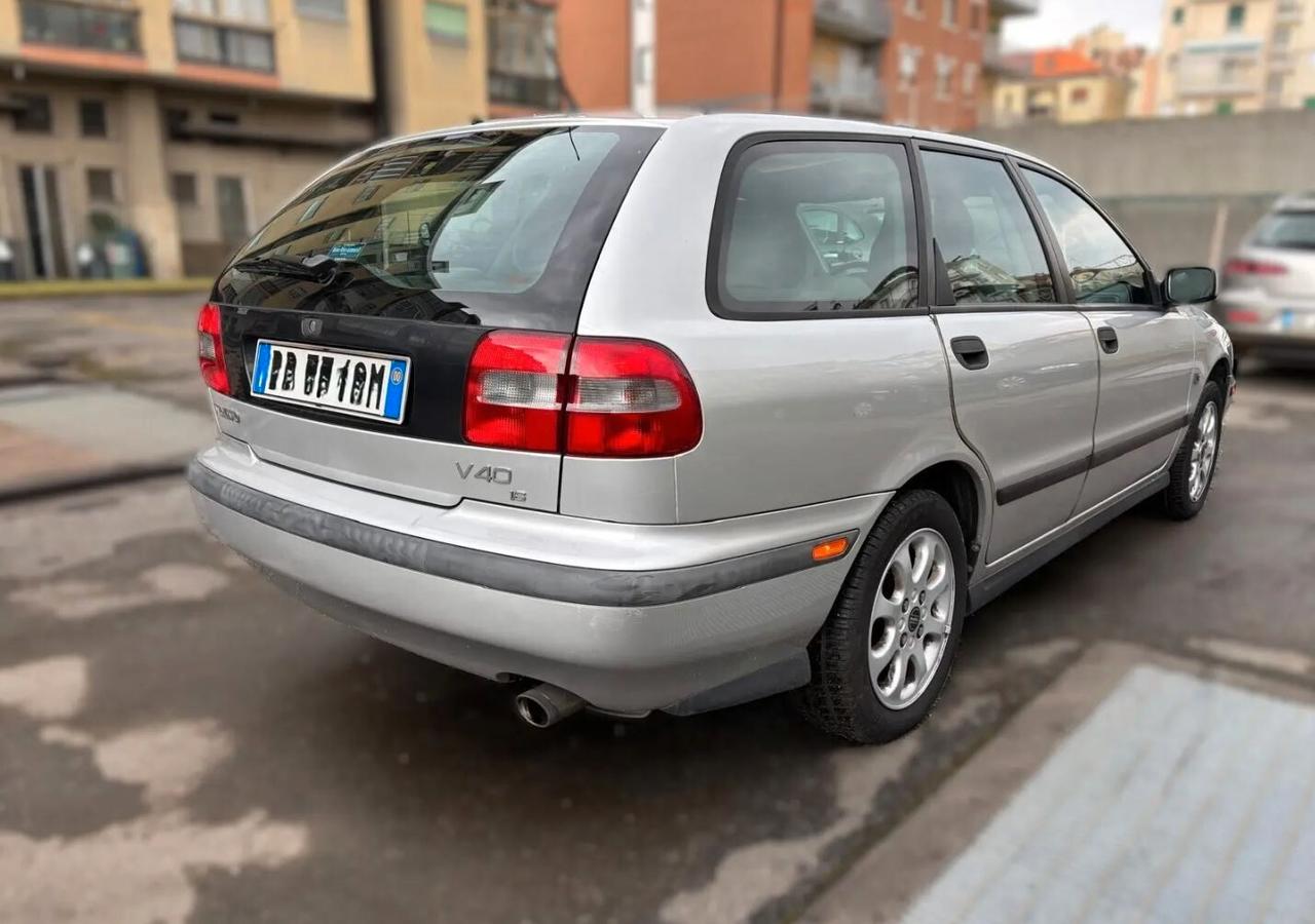 Volvo V40 1.6 16V cat