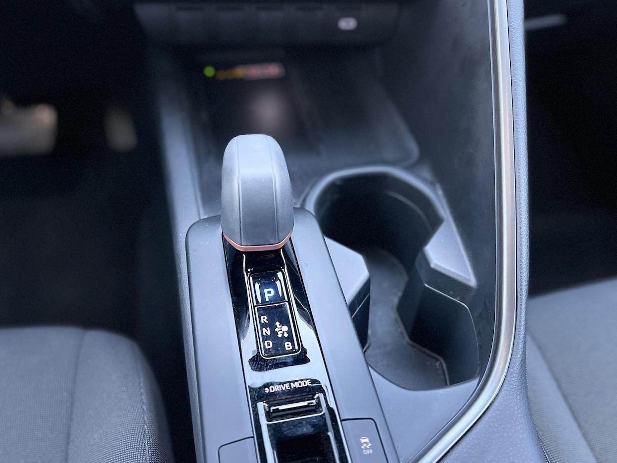 Toyota C-HR 1.8 Hybrid 98CV E6 Neo - 2025