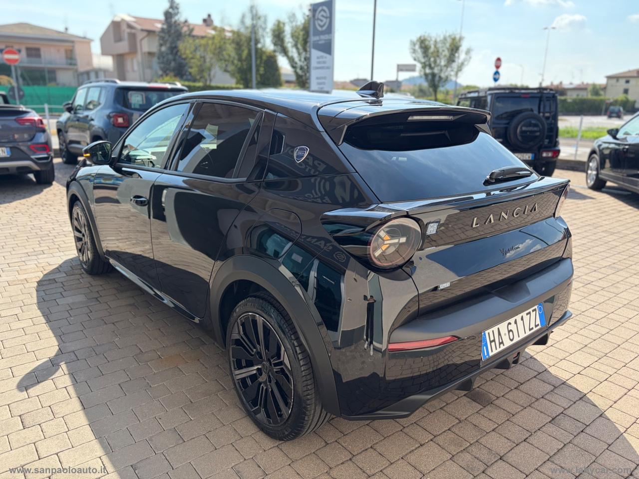 LANCIA Ypsilon Hybrid e-DCT HF Line