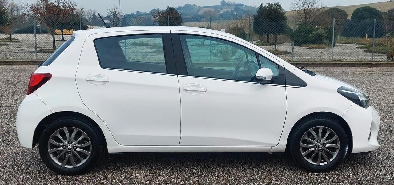TOYOTA YARIS 1.0-UNICO PROPRIETARIO-NEOPATENTATI