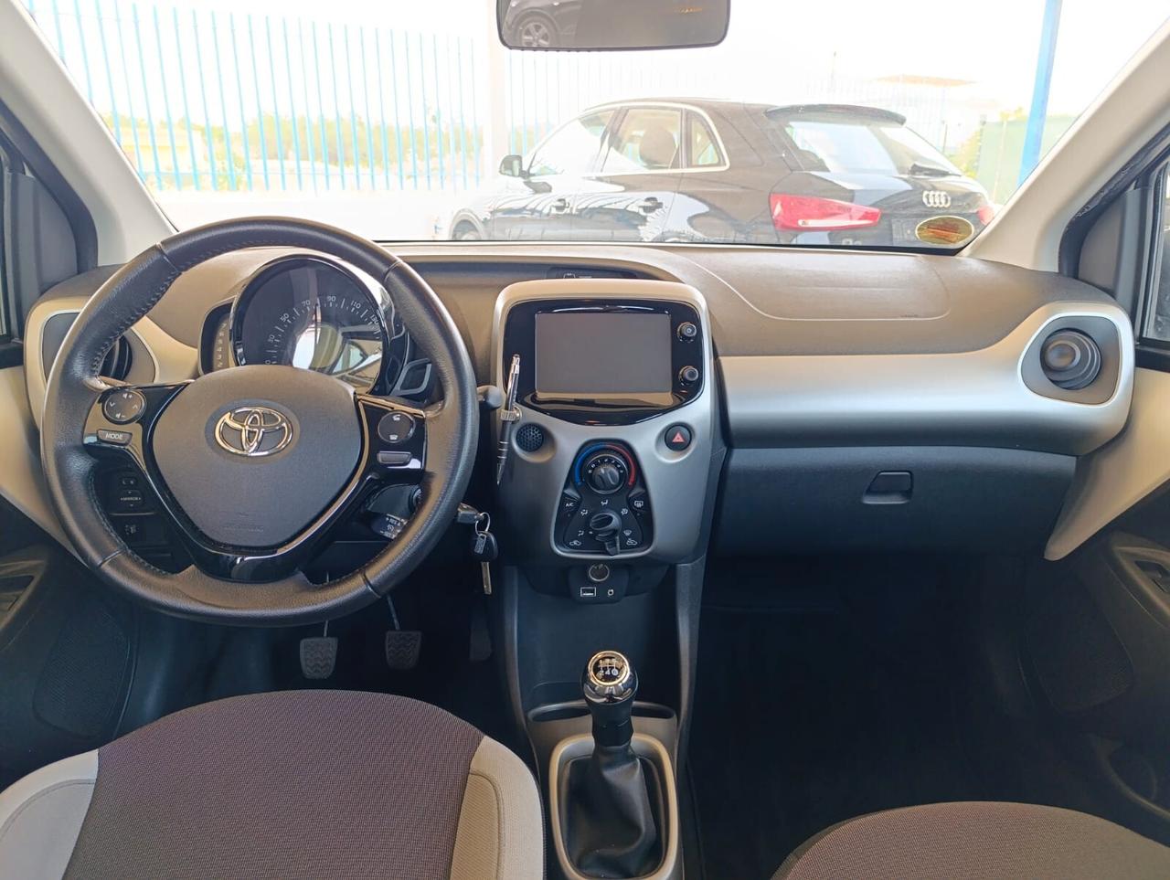 Toyota Aygo 1.0 cc 69 CV 5 porte 2017