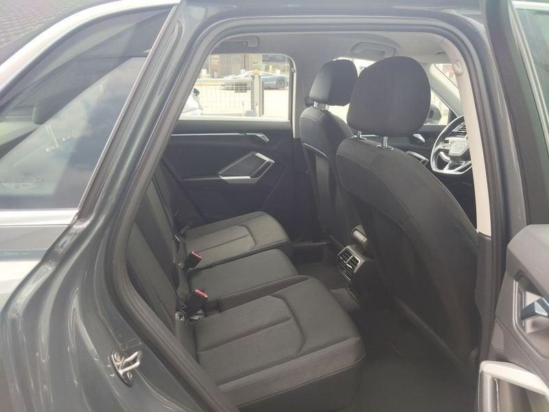 Audi Q3 Q3 35 2.0 tdi Business Advanced quattro s-tronic