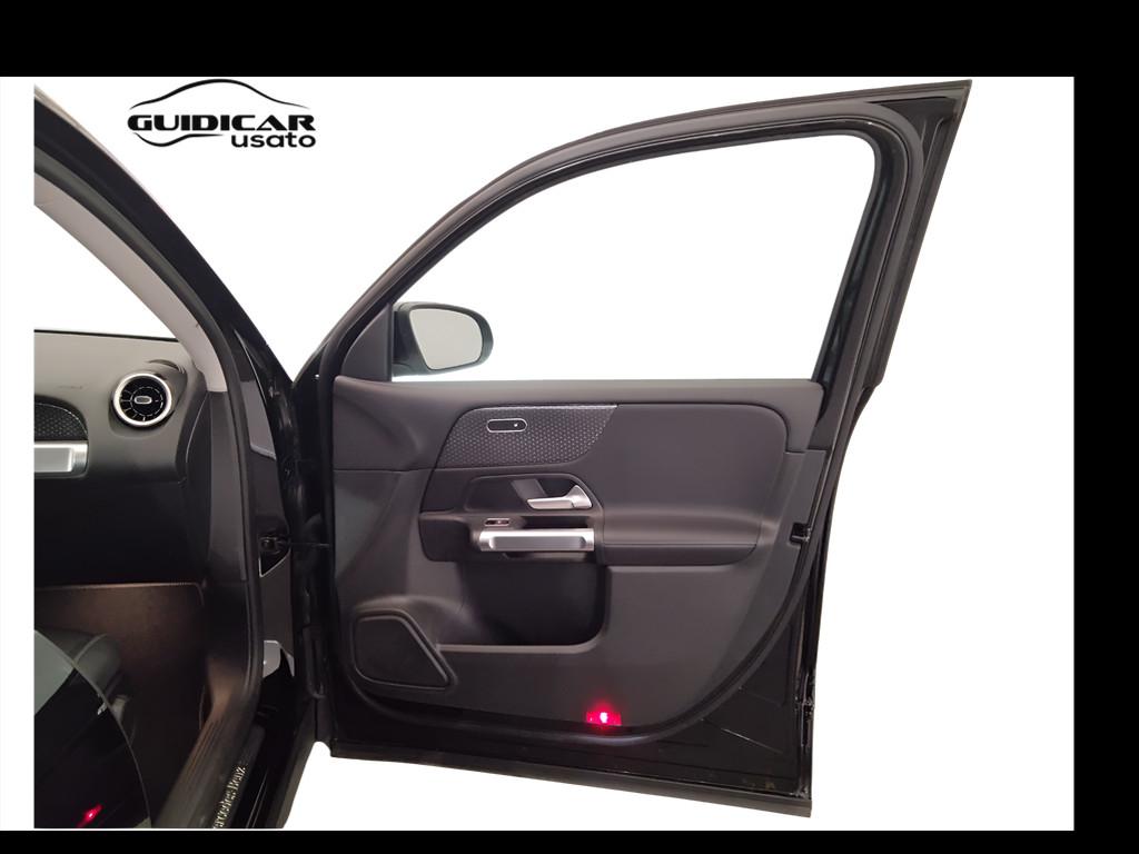 Mercedes-Benz GLB - X247 2023 - GLB 180 d Progressive Advanced auto