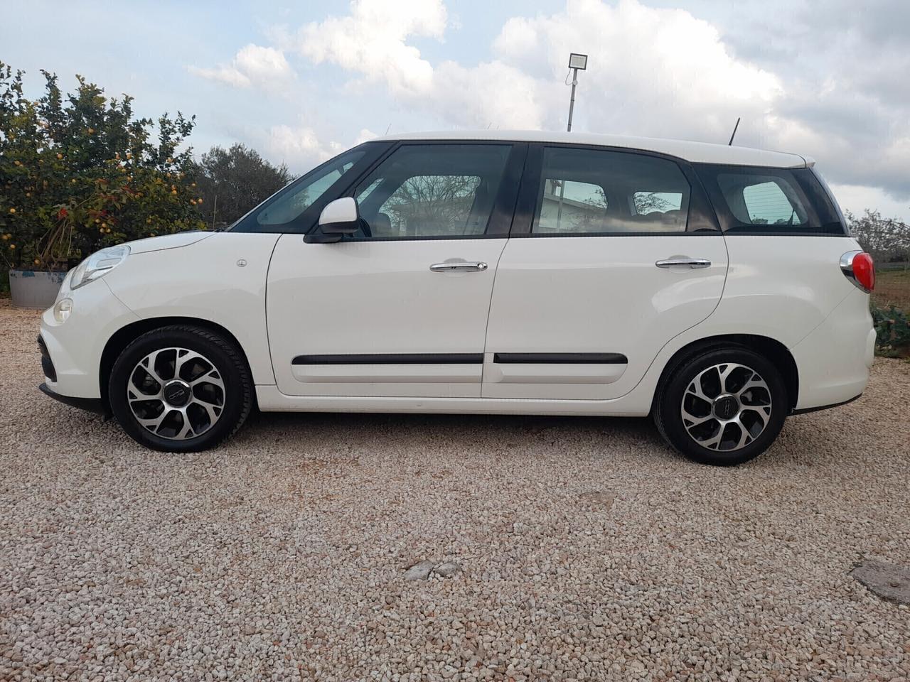 Fiat 500L 1.6 MJT 120 CV Lounge 7 POSTI