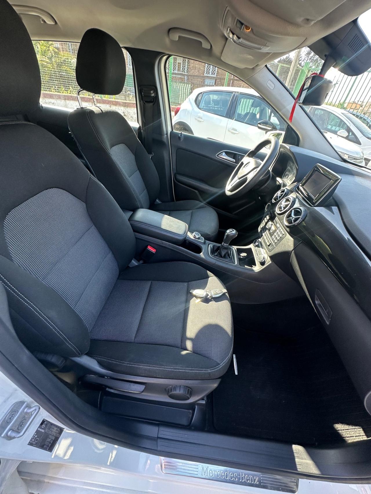 Mercedes-benz B 180 BlueEFFICIENCY Premium