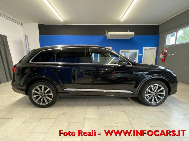 AUDI Q7 55 TFSI e quattro tiptronic Business Iva Esposta