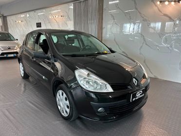 Renault Clio 1.2 16V 5 porte Le Iene