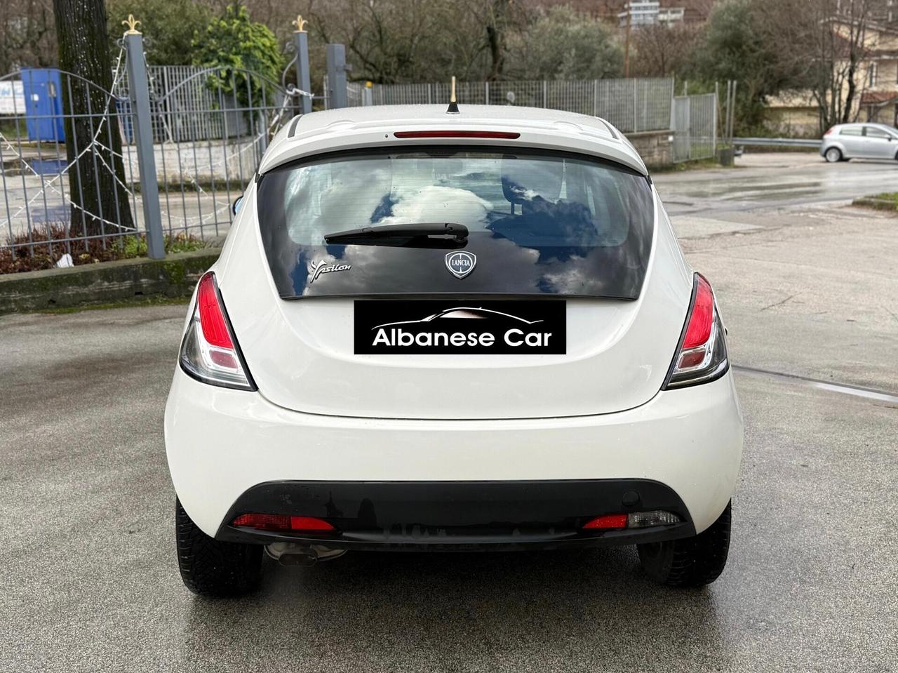 Lancia Ypsilon 1.2 69 CV 5 porte GPL Ecochic Gold