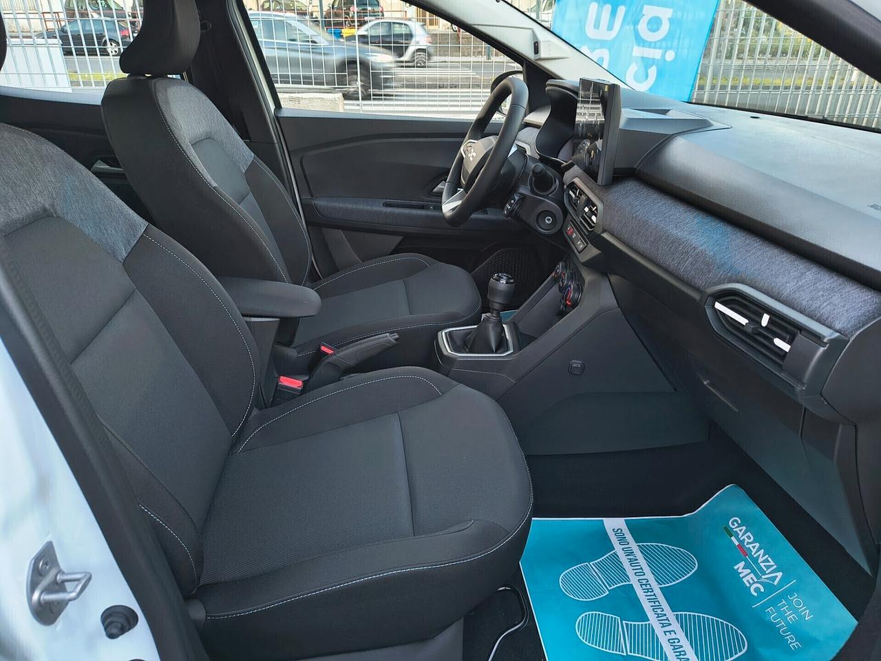 DACIA SANDERO 17.300 EURO NUOVA DA IMMATRICOLARE