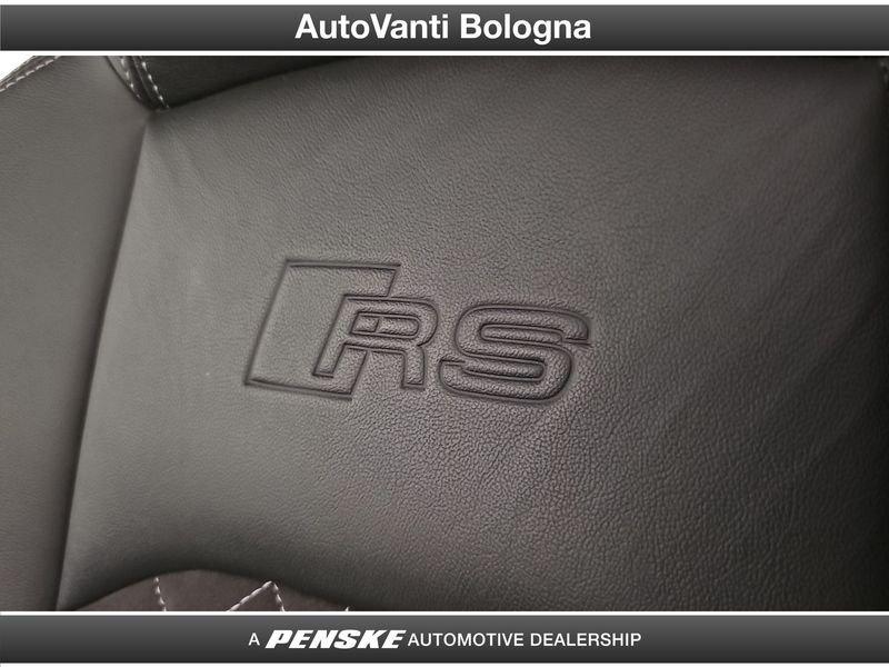 Audi A4 AUDI RS 4 AVANT