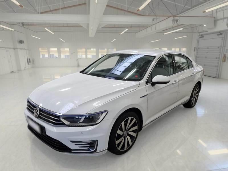 VOLKSWAGEN PASSAT 1.4 TSI DSG GTE 4 PORTE BERLINA