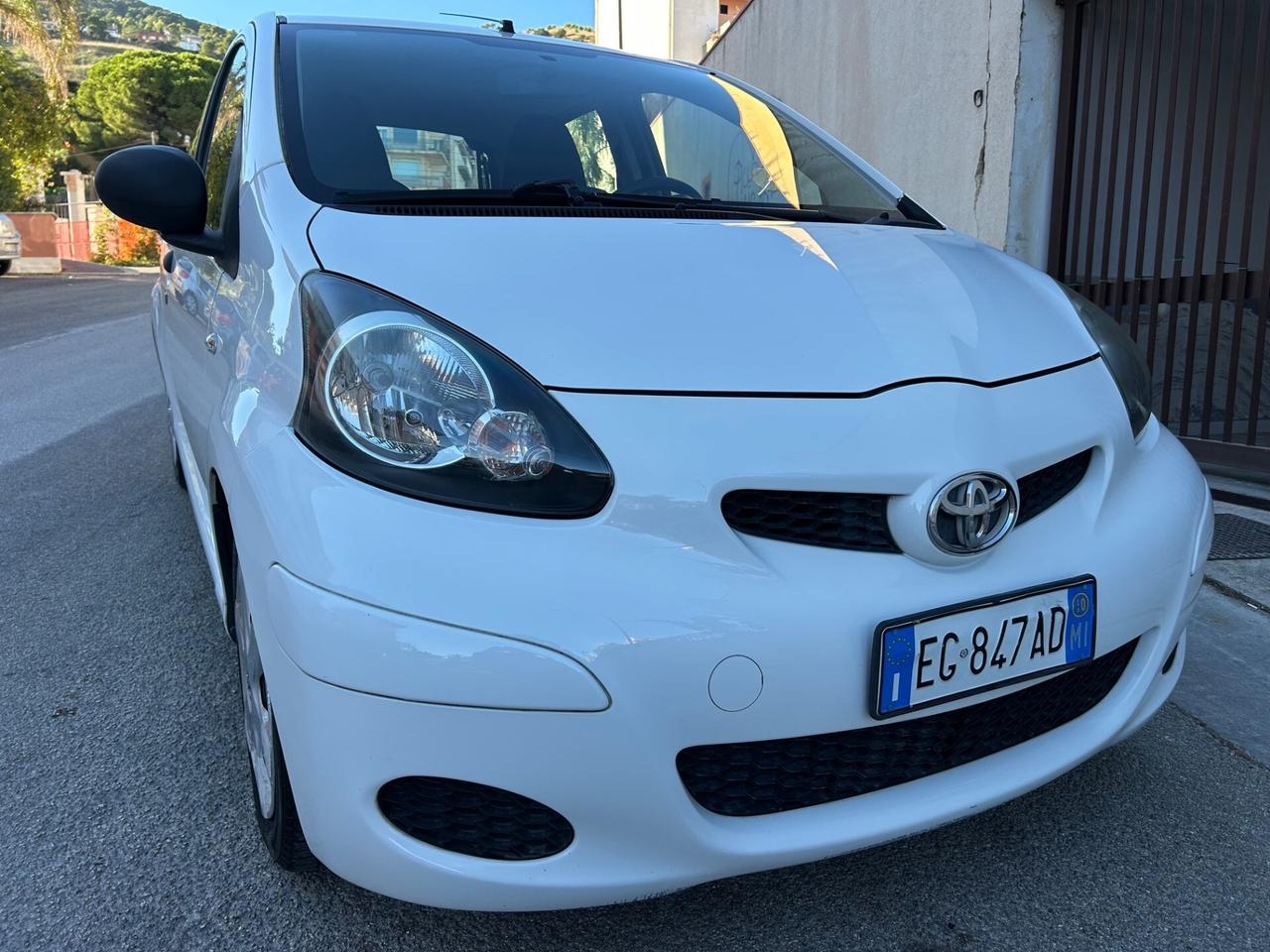 Toyota Aygo 1.0 benz ideale per neopatentati