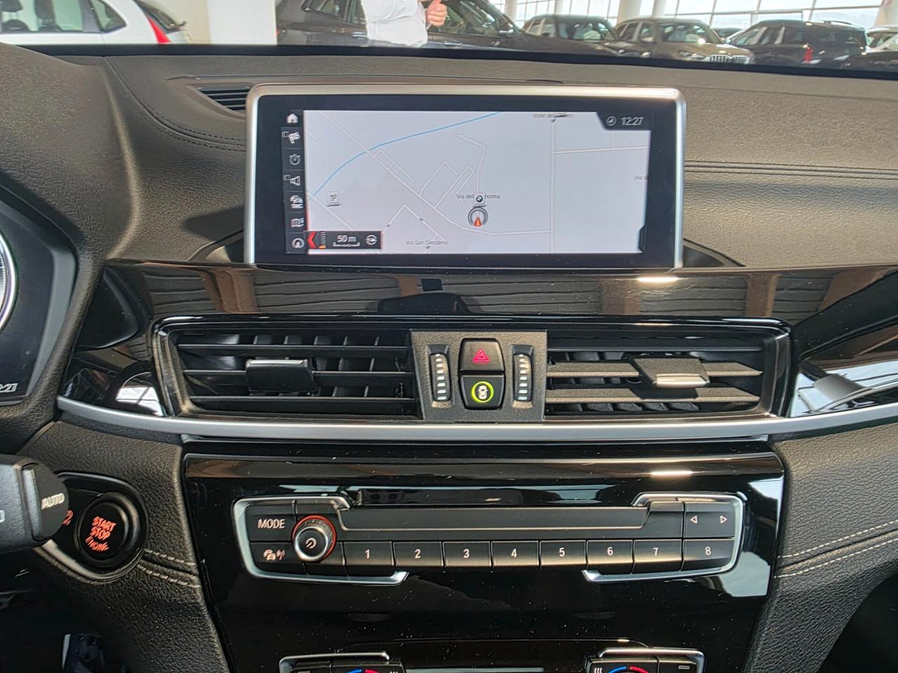 Bmw X1 sDrive18d xLine auto. Tetto full